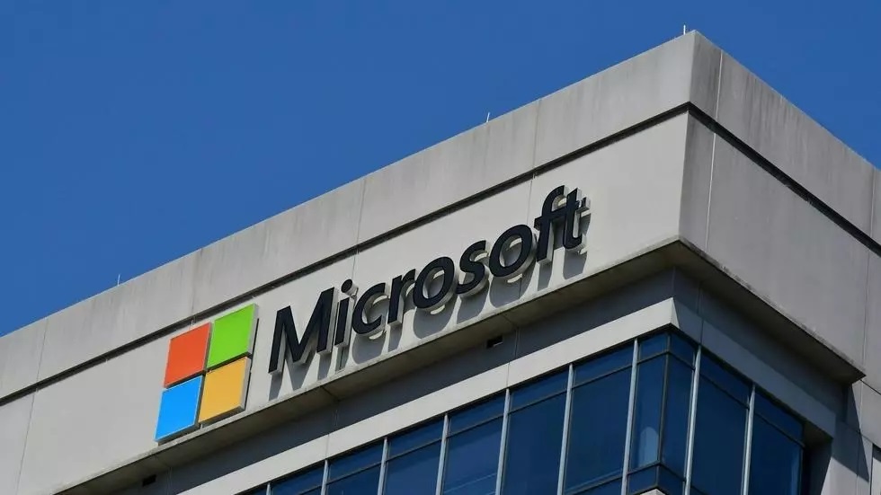 Un logo de Microsoft sur un bâtiment à Chevy Chase, dans le Maryland, le 19 mai 2021 Eva HAMBACH AFP